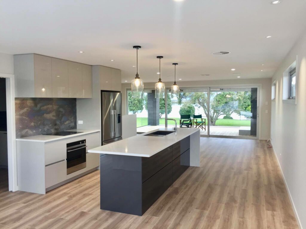 72472533 1225775294277390 295773133292437504 O 1