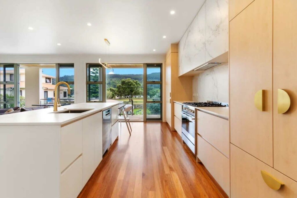 Hostess Kitchens White Gold 1